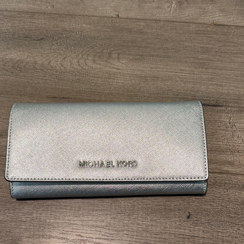 Michael Kors Metallic Silver Wallet